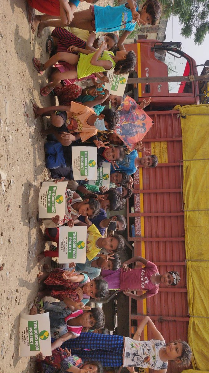goodfood_proj's tweet photo. #rationdistributiondrive at the Priyanka Gandhi Camp today, was all about smiles, happiness, humanity and standing as one.

Over 90 families recieved sustenance for over a month &amp; we recieved the zeal to do more. https://t.co/fu1rVfpAXc