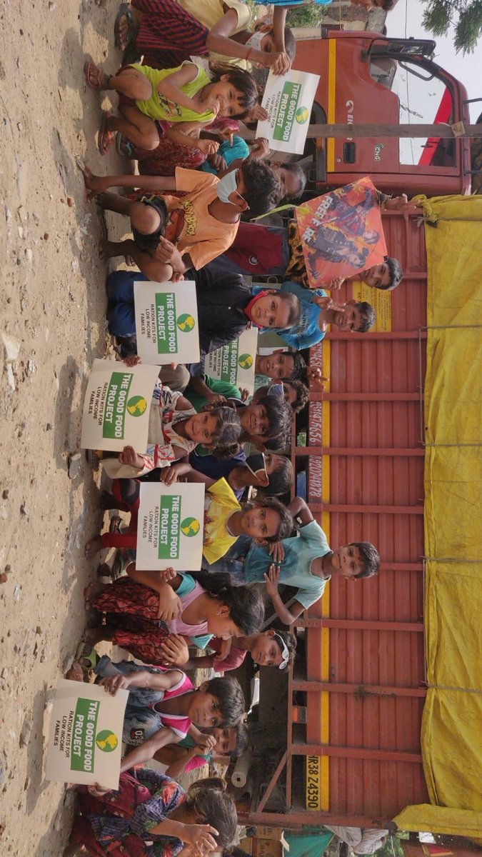 goodfood_proj's tweet photo. #rationdistributiondrive at the Priyanka Gandhi Camp today, was all about smiles, happiness, humanity and standing as one.

Over 90 families recieved sustenance for over a month &amp; we recieved the zeal to do more. https://t.co/fu1rVfpAXc