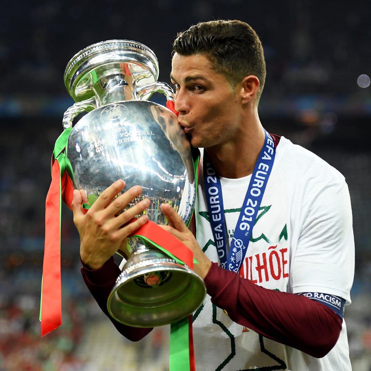goal's tweet photo. GOATs with international trophies

🐐😘🏆 https://t.co/FWnQXrNdzC