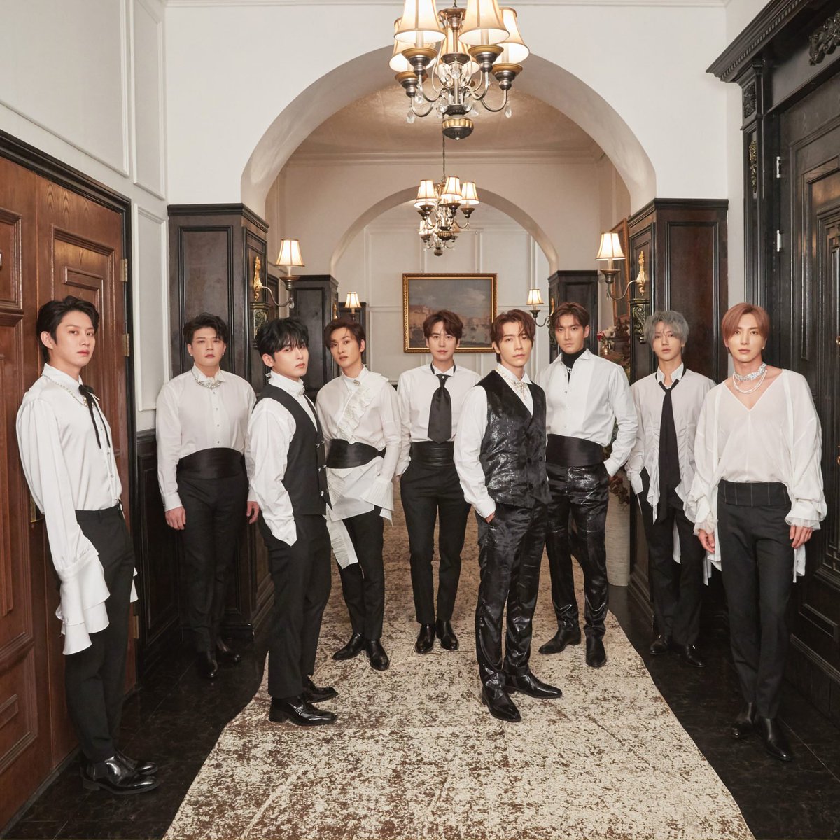 SJ_Billboard's tweet photo. Super Junior is the only 2nd generation group to rank among Top 10 Kpop Boy Groups Best Selling Albums on Gaon Mid Year Chart 2021
#09 Super Junior – “The Renaissance” [467,556] (#12 Overall)
#슈퍼주니어
#SUPERJUNIOR 
@SJofficial https://t.co/Cp9neZhVfn