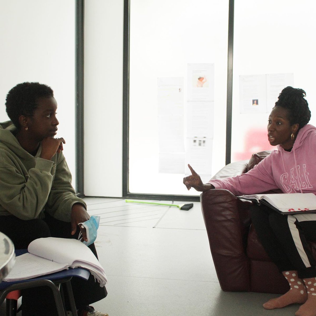 TheatrePeckham's tweet photo. We’re currently in the final stages of #cakeTP preparation here at Theatre Peckham🎂The rehearsal room is ALIVE with @babiryebukilwa ‘s beautifully powerful words and our actors’ lived experiences!

First preview is next Tuesday so grab your tickets now!

https://t.co/IetegI9ZgM https://t.co/cEOOW6yZXY