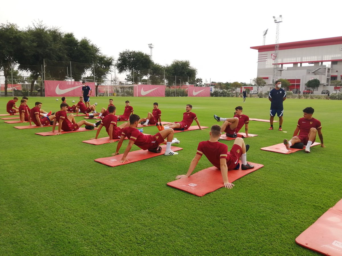 Sevilla Atlético y Cantera Sevilla FC tweet media