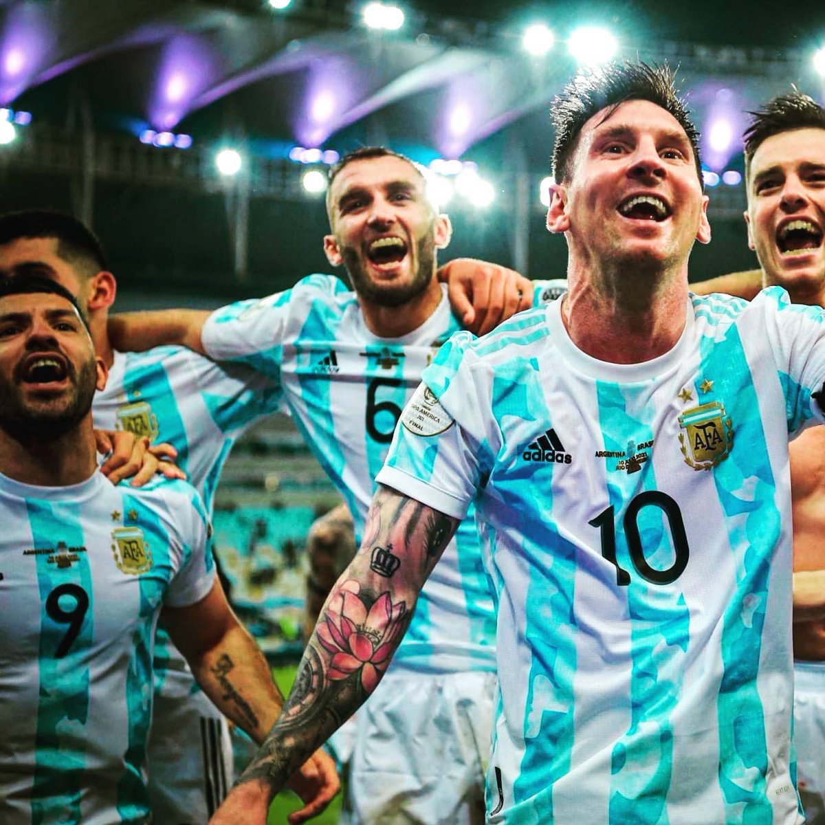 _bibianeee's tweet photo. Sự chờ đợi cuối cùng cũng ��ã kết thúc.
Chúc mừng Messi,chúc mừng Argentina 🇦🇷
#Messi 
#CopaAmerica https://t.co/hQ4nyCyYny