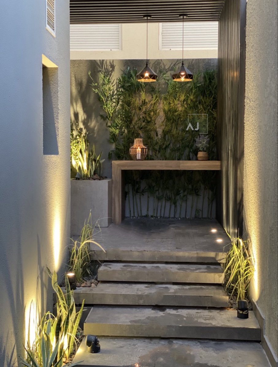 abdull_aljasser's tweet photo. • أحد مشاريعنا في تطوير منطقة خلفية ضيقة في منزل مع اضافة مسبح 🌳🌳🏖

في هذا المشروع تم استخدام حجر البازلت الرمادي مقاسات صغيره لأرضية الجلسة 🌵🌵 https://t.co/HIZWhptucc