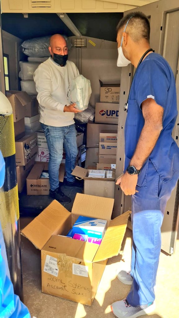 MuslimAssocSA's tweet photo. #MASAMedpark team doing stock take with Dr Kader, Medic &amp; Nurses as we head into the new wk. 

Muslim Association of South Africa has a 100% donation policy &amp; can only continue this work with your generous support. Please visit https://t.co/Ofis92g5CE to make your contribution 🤲🏽 https://t.co/TV5swbhLW3