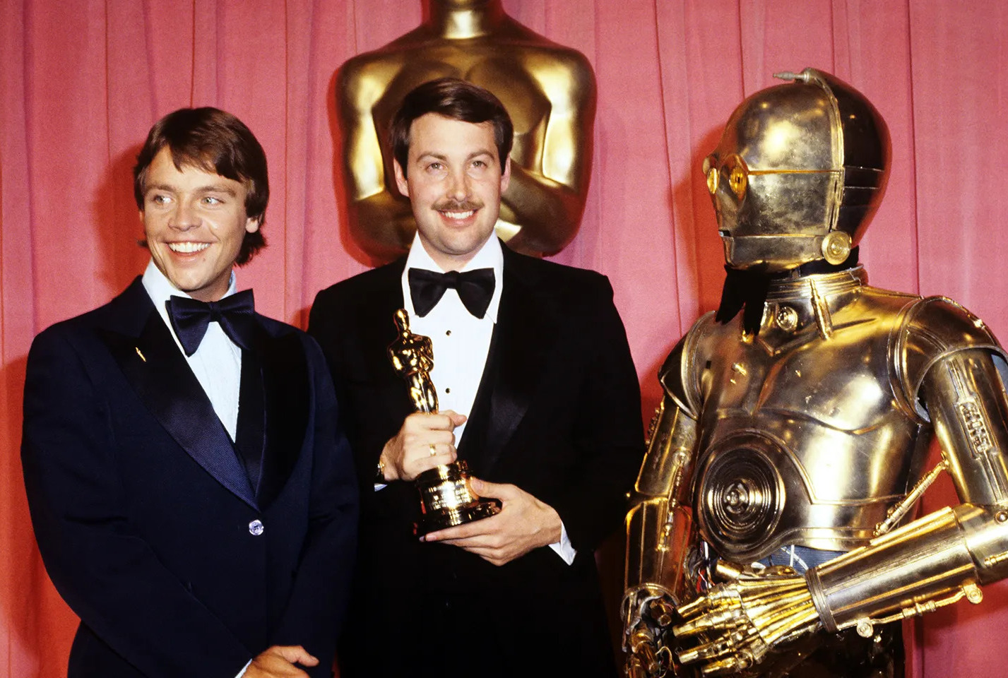 Happy birthday to Ben Burtt, the amazing STAR WARS sound designer, who turns 73 today. 