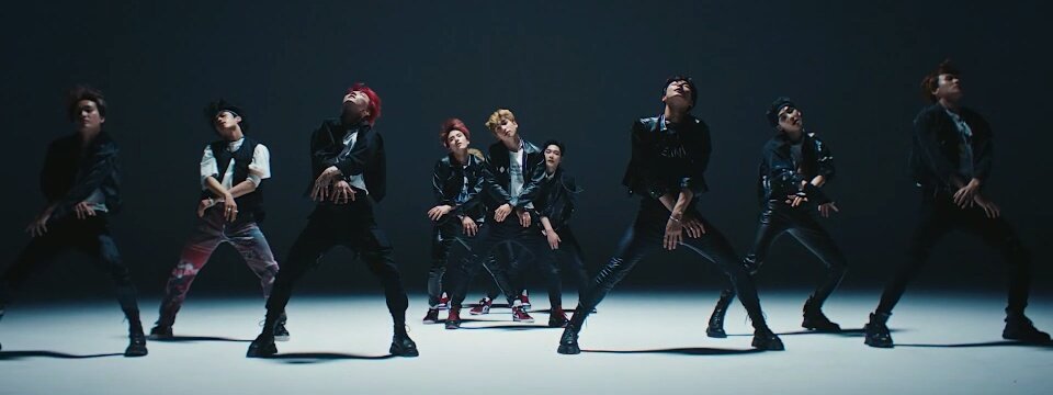 jhesiedale's tweet photo. can we talk about how powerful the choreography is🔥 tbz's  synchronization is one of the best INDEED! https://t.co/UJCDpWNn31