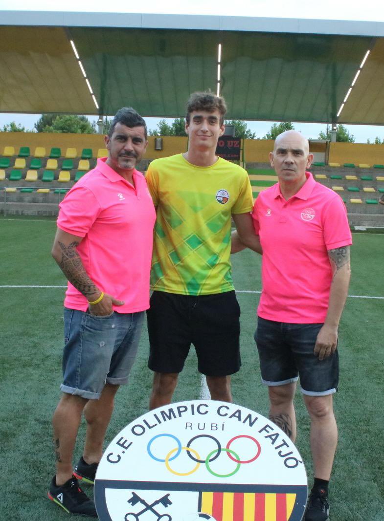 Fichaje temporada 21/22
Isaac delantero procedente del amater B, trabajo, velocidad y lo más importante que tiene mucho gol bienvenido.🔰🔰