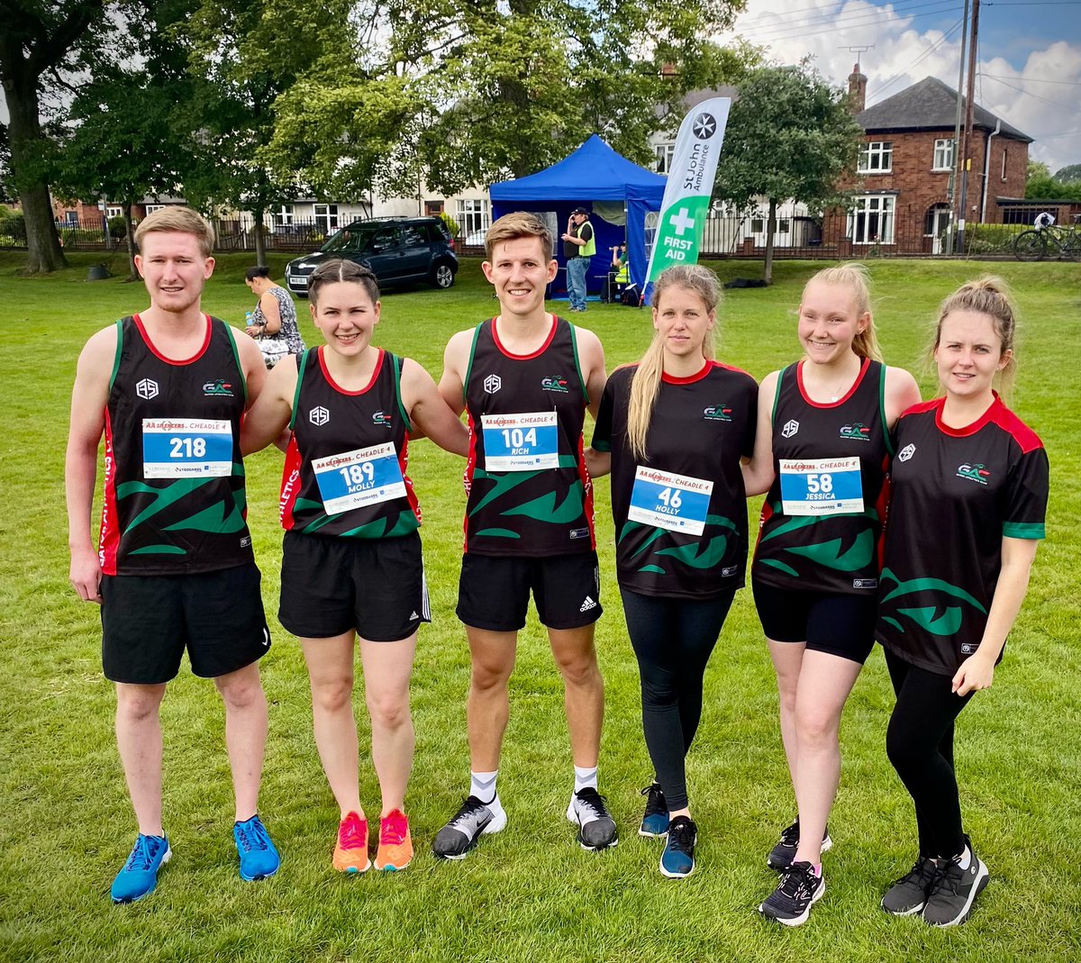 GatorAC1's tweet photo. First live race for @gatorac1 members at Cheadle 4 today...A big well done to Ben, Rich, Molly, Holly &amp; Jess! #TeamGator 🐊⚫️🟢🔴 https://t.co/tzVfRZAu2Z