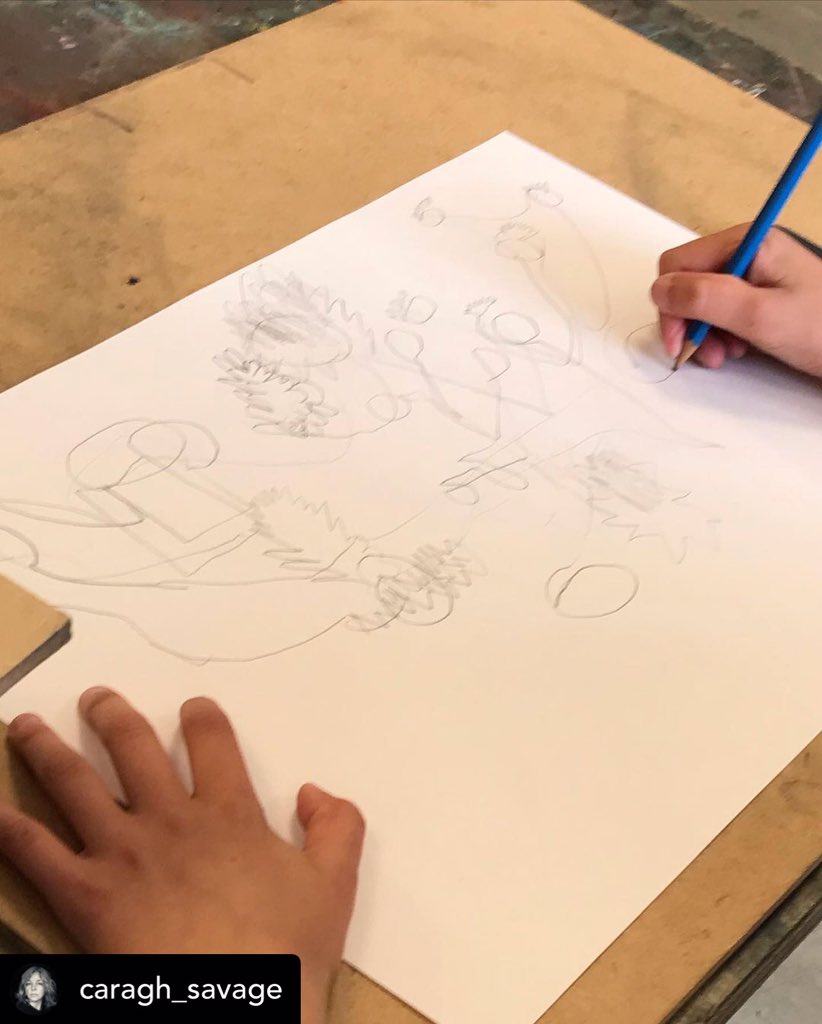 caragh_savage's tweet photo. Blind contour warm up drawings (continuous line drawing looking at the objects, but not looking at your drawing) from the 11-14yr olds in yesterday’s #caraghsdrawlab ✨👌
#drawing #observationaldrawing #teachingdrawing https://t.co/aO1sZ1WEDx