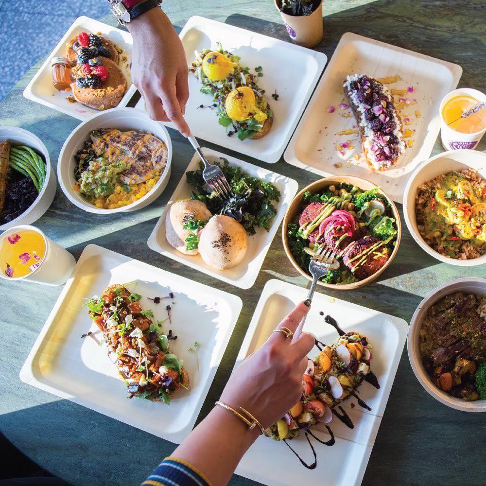 thelocalbeetkwt's tweet photo. At the local beet we offer a huge variety of options that are suitable for all diets preference!

#TheLocalBeet #Beet #Restaurants #BeetLife #CleanEating #Bowl #HealthyLife #Salad #Kuwait #Fitness https://t.co/BHJlgRhE3C