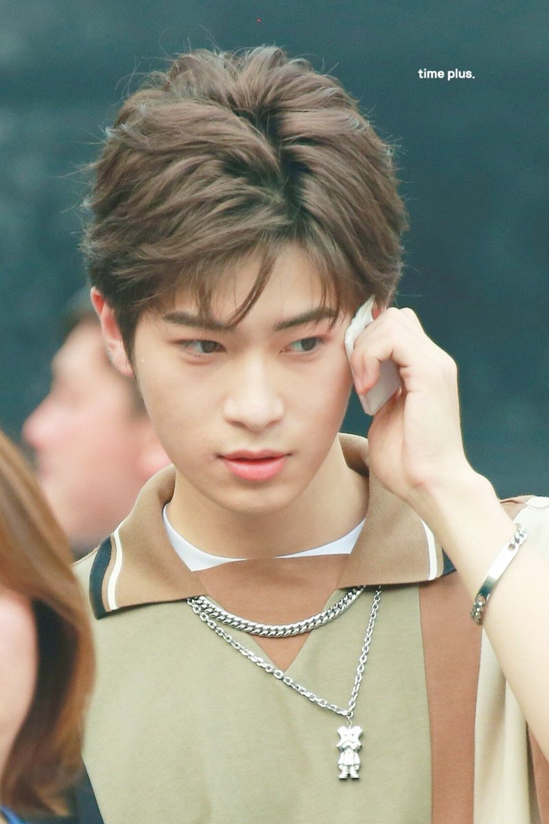 大帅哥打篮球 🏀

210711 © TimePlus_汪佳辰