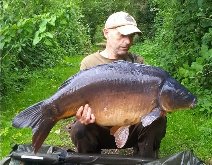 Over the moon with this one, the brut at 39lb 4oz #rodneymedows #carp <a href="/cherry_carp/">CherryCarp</a>