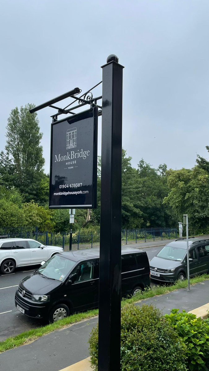 AliyKeys81's tweet photo. Such a lovely place to stay @monkbridgehouse in York this weekend for my 40th Birthday celebrations. Canβt recommend this place enough! #york #willbeback #littleextras #greatservice #perfectstay https://t.co/ivJBZB7sza