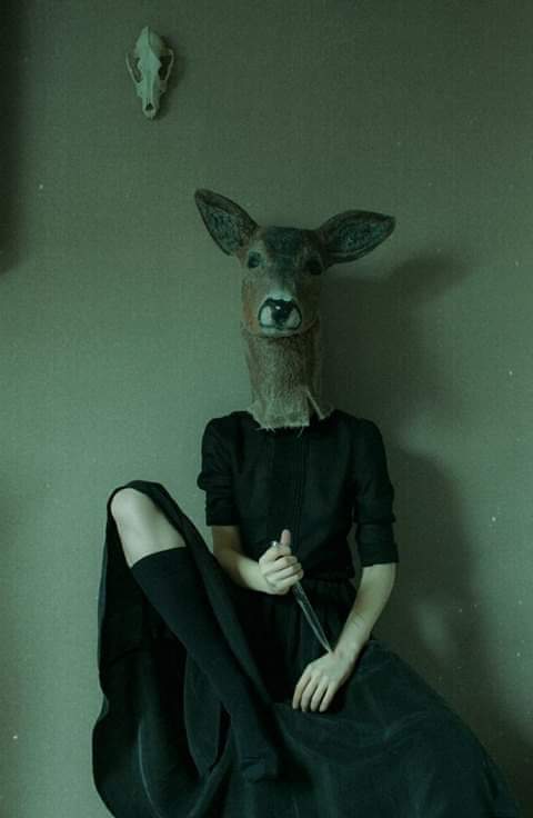 Evasinclair11_'s tweet photo. "I have no doubt that it is part of the destiny of the human race in its gradual improvement to leave off eating animals."
Henry David Thoreau
(1817-1862)
#VegetarianWriters
#Thoureau
#LessMeatMoreLife
📷 Laura Makabresku https://t.co/mnIyn3lVBT