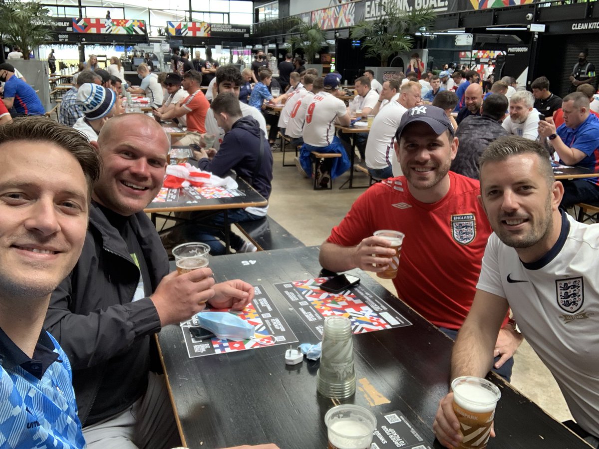 bensmith590's tweet photo. #boxparkwembleyeuros https://t.co/zNVfXU5XnT