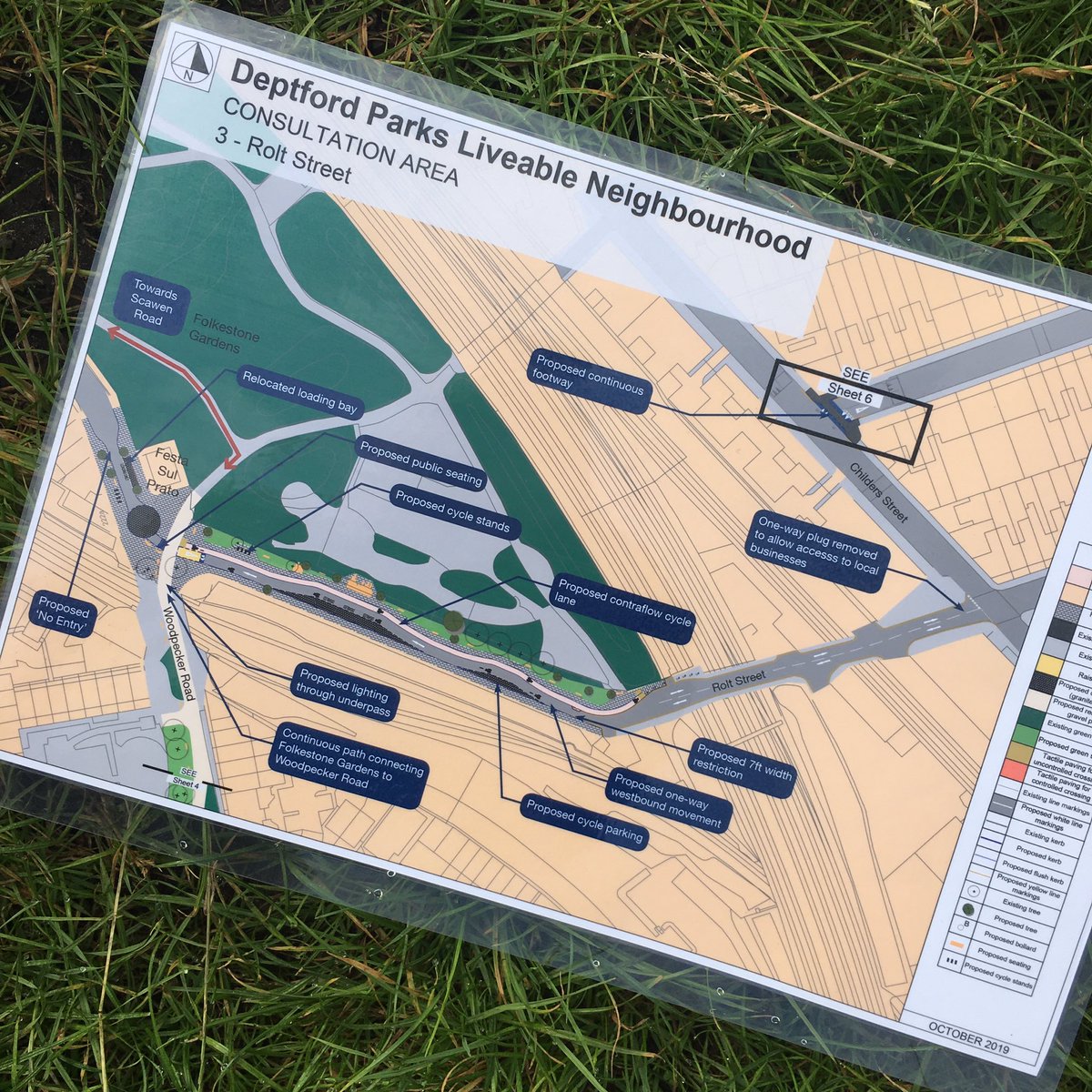 deptfordfolk's tweet photo. Closing #RoltStreet alongside #FolkestoneGardens is a key part of our #DPLN project. Residents joined co-design workshops, tried it out, were consulted & support the closure. An opportunity to make the park bigger, safer & greener bringing #HealthyStreets to #Deptford #Lewisham https://t.co/CxvHO3gTyX
