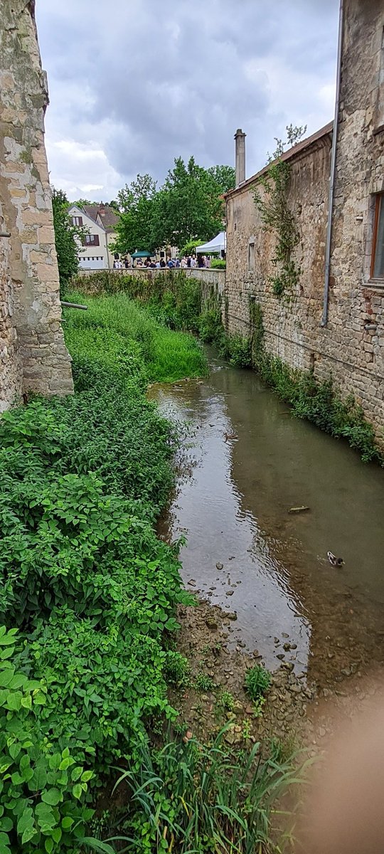 rousselguillau7's tweet photo. #Coincy dans l'#Aisne vous êtes en #France ❤ https://t.co/RCpd1EceAu