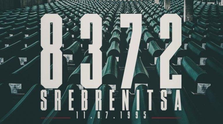 26 yıl önce bugün Avrupa’nın göbeğinde 8379 Boşnak müslümanın katledildiği insanlık tarihinin en büyük dramlarından #Srebrenitsa Soykırımı’nda şehit olan kardeşlerimizi saygı ve rahmetle anıyorum.