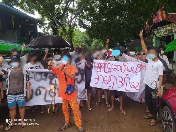 More of the protests against military rule in Myanmar today #WhatsHappeningInMyanmar
