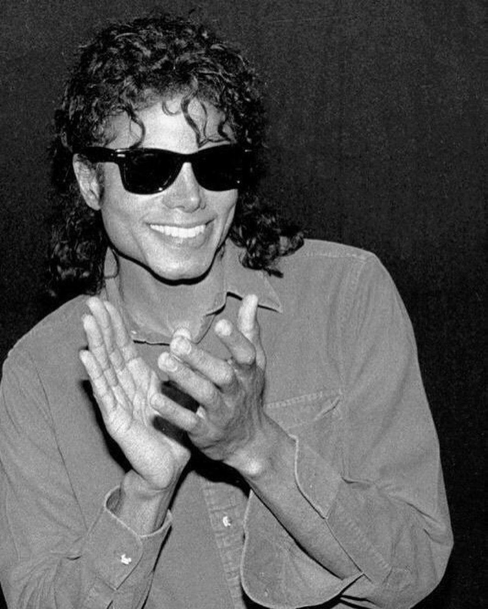 emma_js5's tweet photo. #MichaelJackson @michaeljackson https://t.co/LlnAHdwHNe
