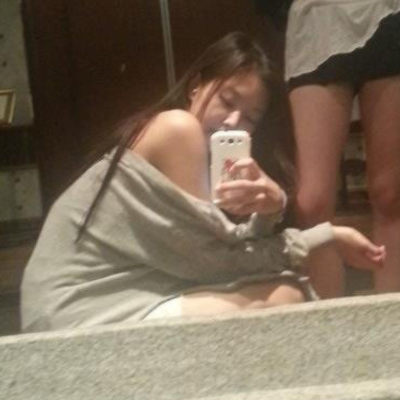 jnkdisc's tweet photo. all this time, i never knew this #jennie pic existed. https://t.co/BSR8EkW7ff