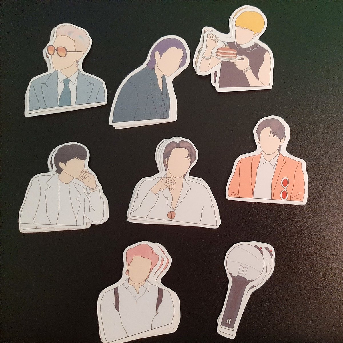 midoprints's tweet photo. Bili na po kayo~ stickers kayo diyan~

#BTS stickers are available on Shopee!

#BTS_Butter #PermissiontoDance https://t.co/7a3cuCAJzk https://t.co/UWFWPe05l9