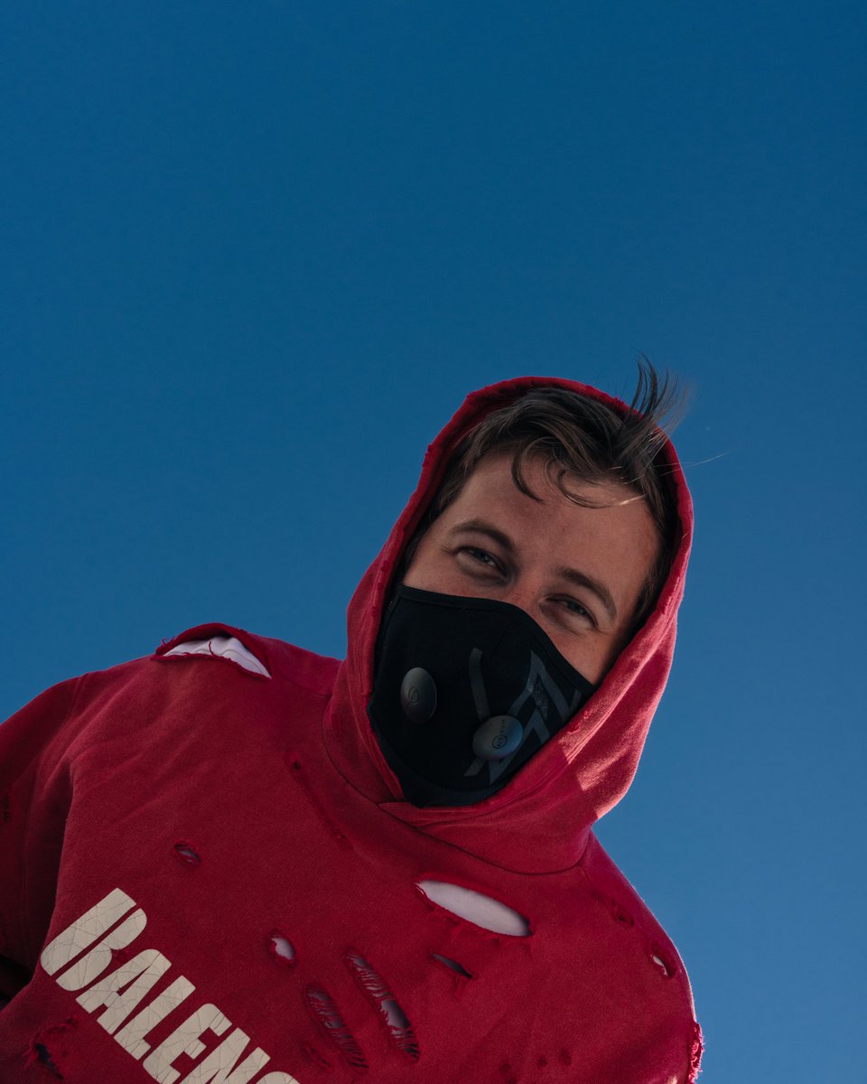 IAmAlanWalker's tweet photo. sky is the limit https://t.co/m7KESd6Ord
