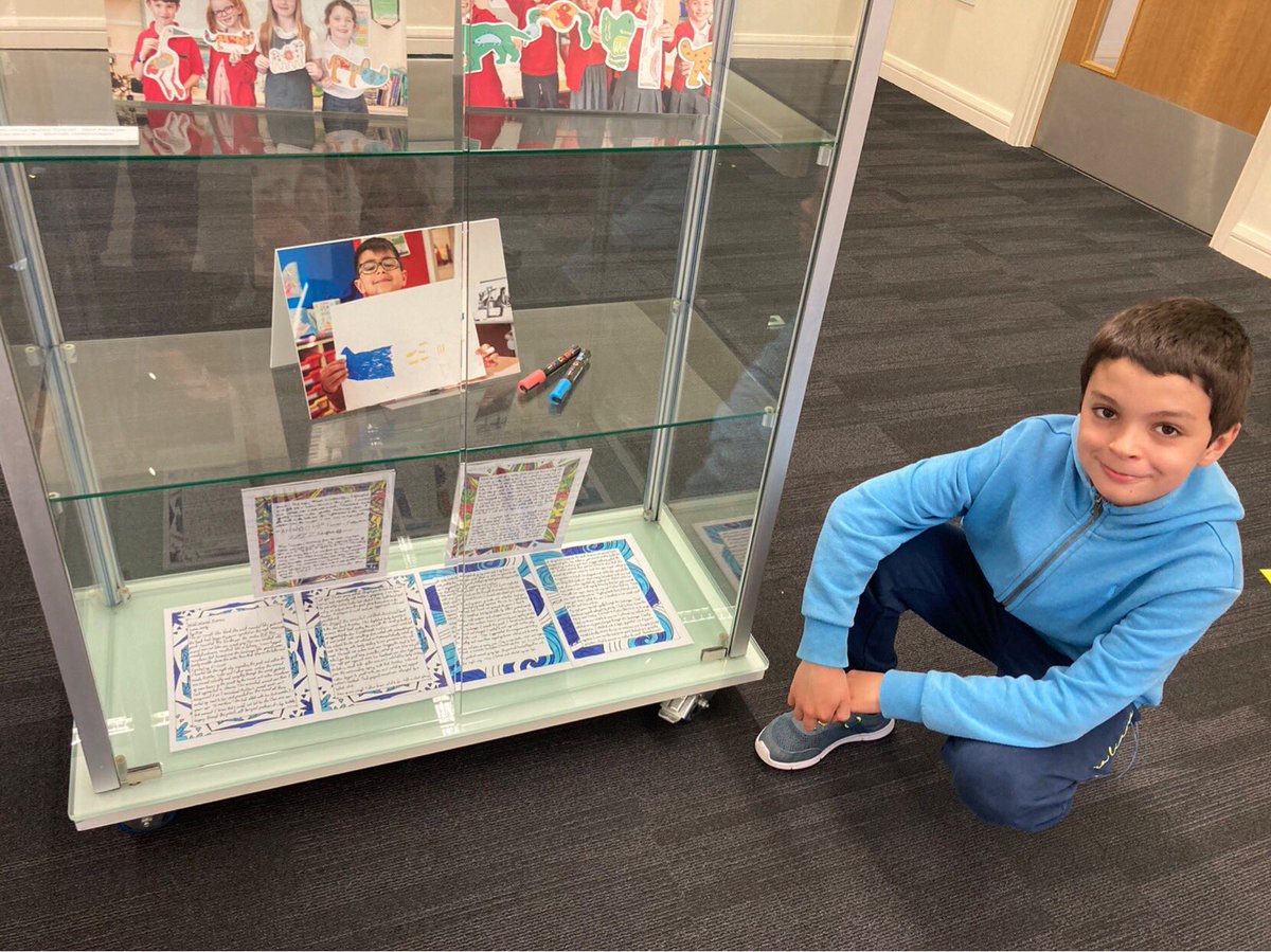 JesseGray_5DM's tweet photo. Wow! 
Your work 5DM is now being exhibited at West Bridgford library! It looks amazing, M 🤩. @JesseGray_2L @JesseGray_5K @JesseGray_2W https://t.co/fdRCArDZOs