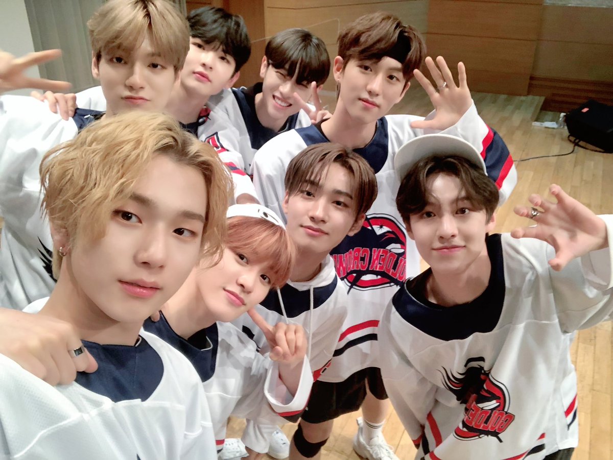 the_EPEX's tweet photo. [🎁]
막방 기념 Vlive를 끝으로 첫 활동 마무리 완료❤️
팬분들의 응원과 사랑 덕분에 무사히 첫 활동을 마칠 수 있었습니다🥰
앞으로도 쭉 EPEX와 함께 멋진 추억 만들어가요💚

#EPEX #이펙스 #Eight_Apex #LockDown #락다운 #바이폴라 #불안의서 #위시 #금동현 #뮤 #아민 #백승 #에이든 #예왕 #제프 https://t.co/oA20io7kn1