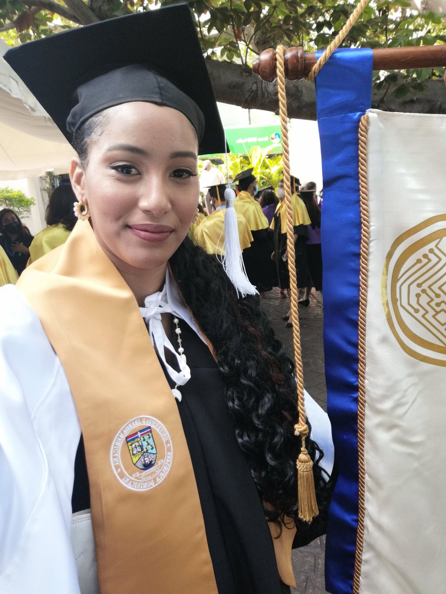 iLessRG's tweet image. It&apos;s been a long way but I&apos;m happy that I made it.💖  I&apos;m so thankful with all the people who inspired and support me through my career. You can call me engineer now.👩🏻‍🎓😉

#girlintech #computerscience #girlwhocodes