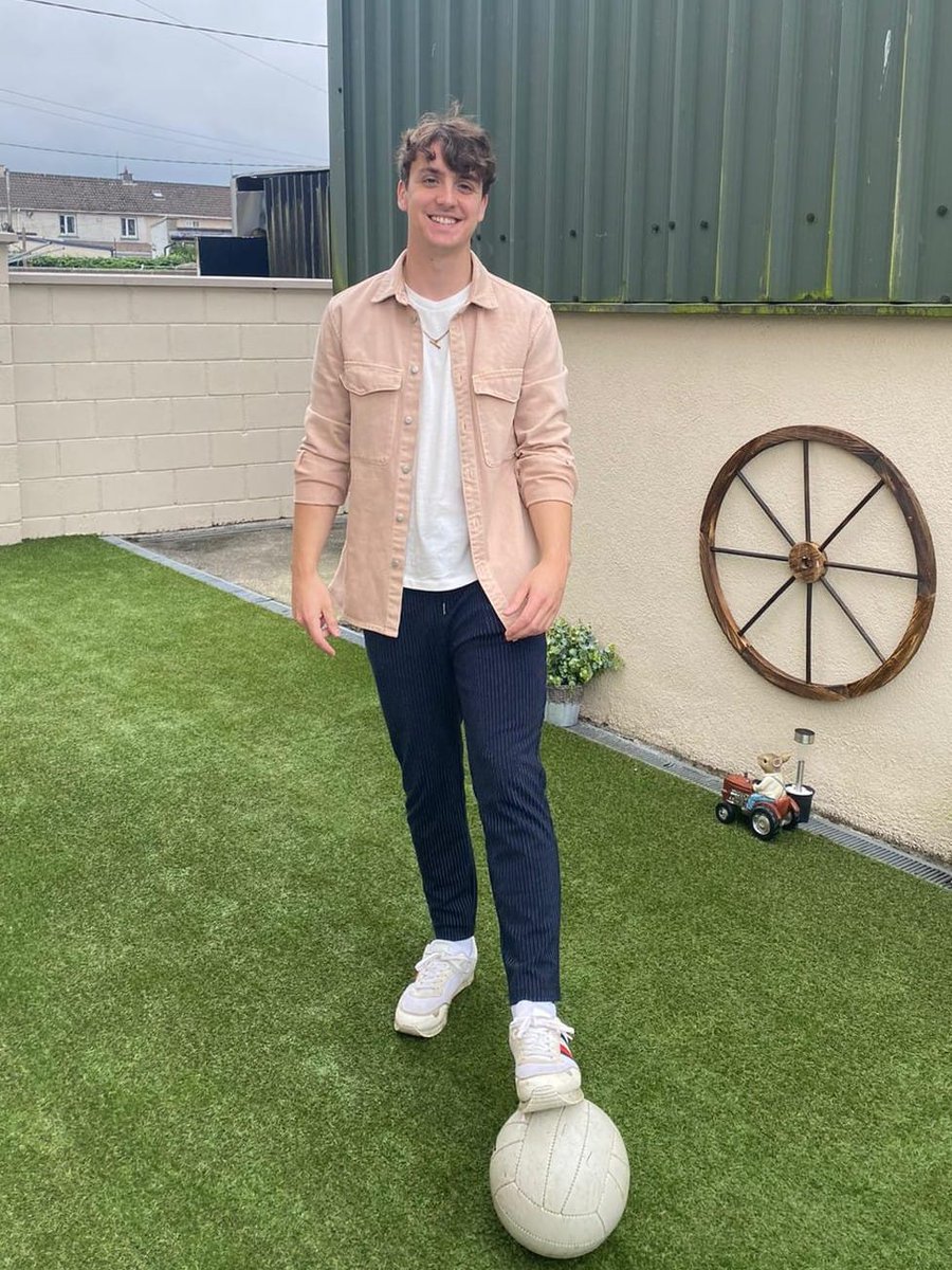 NEW MUSIC LATER THIS WEEK ❤️ On Friday we will release the Community Spirit EP, five tracks that we’re very proud of. We feel like it’s our best music yet and we can’t wait for you all to hear it! x Craig, Matt, Stephen &amp; Dean.