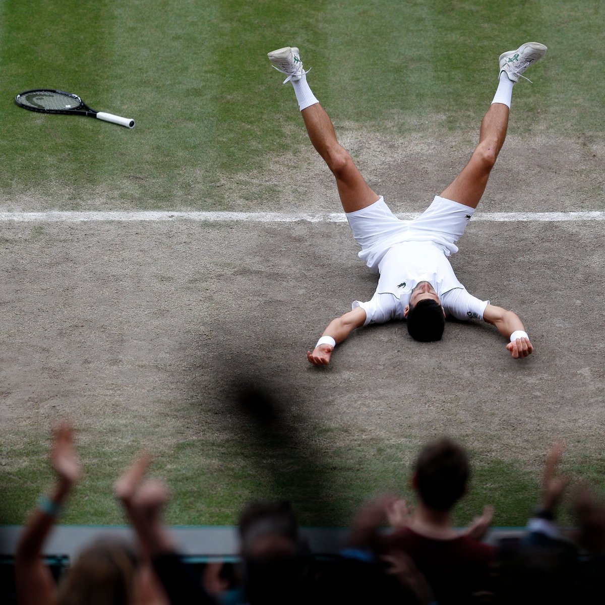 bet365's tweet photo. Novak Djokovic in 2021:

Australian Open:
WWWWWWW 🏆

French Open:
WWWWWWW 🏆

Wimbledon:
WWWWWWW 🏆

#Wimbledon https://t.co/7gDYc0pbav