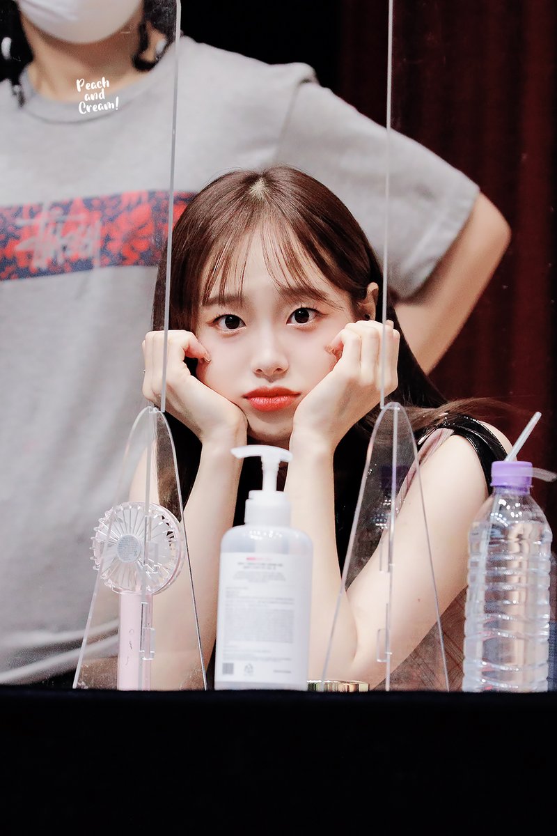 Chuu pics ♡ tweet media