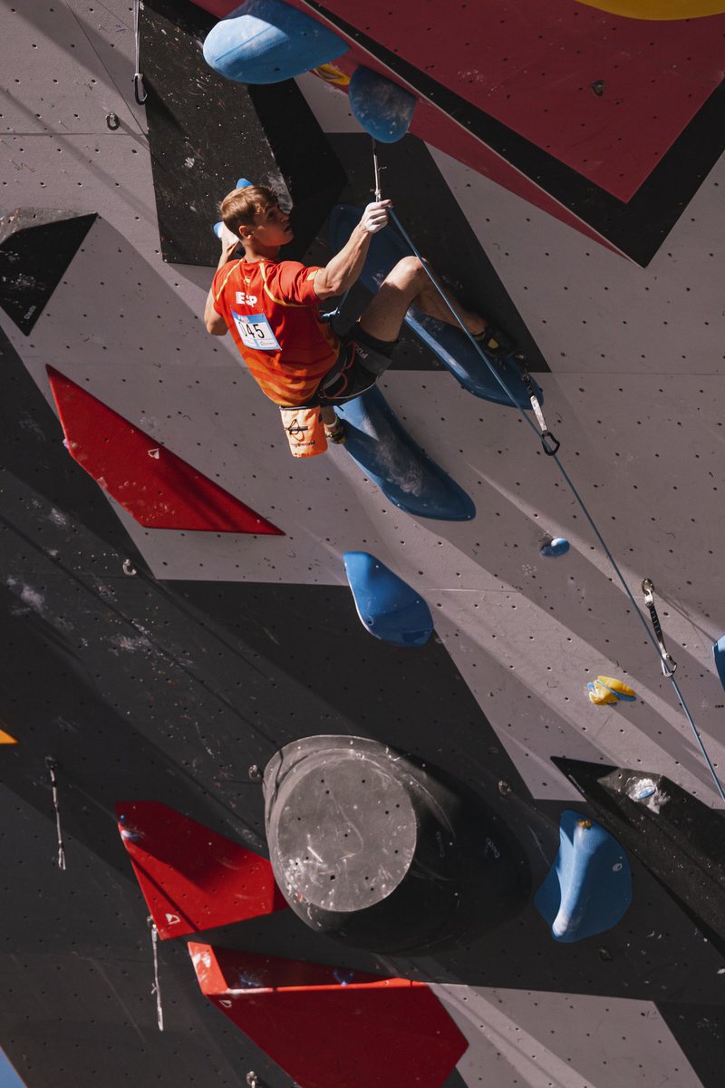 Mañana volvemos al ruedo, tercera prueba de la copa del mundo en Chamonix! #vamos <a href="/COE_es/">Comité Olímpico Español</a> <a href="/becaspodium/">Becas Podium</a>