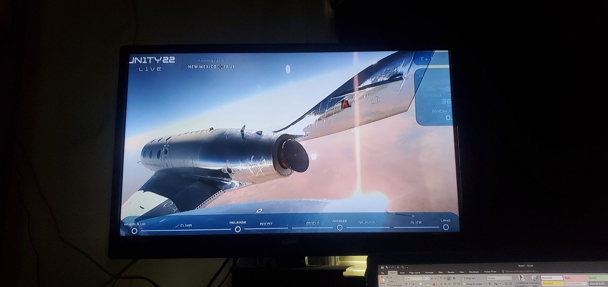 Blueplanet911's tweet photo. Congratulations #Unity22 
118 years after the Wright Brothers,#sirrichardbranson makes his dreams come true and makes passenger space travel a reality! https://t.co/DncJWvaYBa