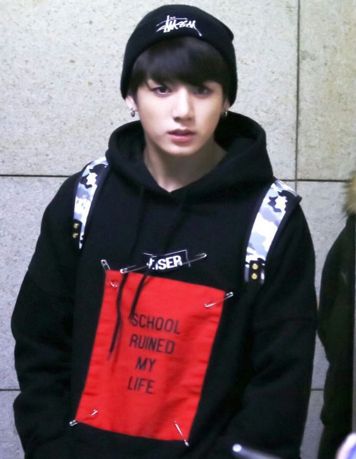 jeonsvicio's tweet photo. essas fotos passam a mesma vibe https://t.co/4Aj7yOFD5V