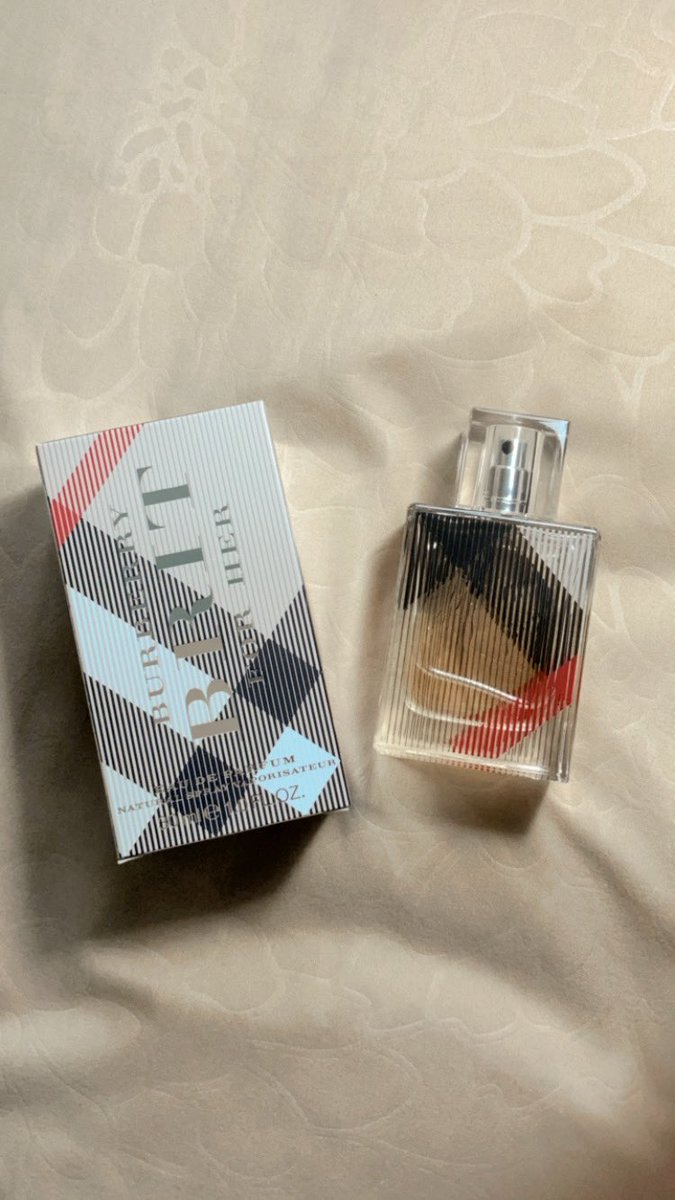 ThingT95's tweet photo. น้ำหอม Burberry Brit for her 30ml EDP 
ฉีดไปครั้งเดียว ส่งต่อ880รวมส่งflashค่ะ
พร้อมโอนลดได้ค่ะ #น้ําหอม
#ส่งต่อเครื่องสําอางมือสอง #ส่งต่อน้ําหอมมือสอง #ส่งต่อคสอ #น้ําหอมมือสอง https://t.co/w5nfB8kkgc