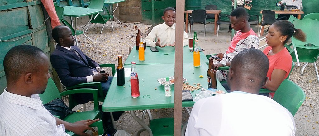 RCTshopo's tweet photo. #RECEPTION
Organisée pr le retour de #DrGod chargé de programme @GMukulangando après sa mission à #Ubundu, une joie entre les membres de la coordination de se retrouver et de partager en famille @racoj_sida @PolythaRodolphe @ACatholiques https://t.co/JlcVyJdmci