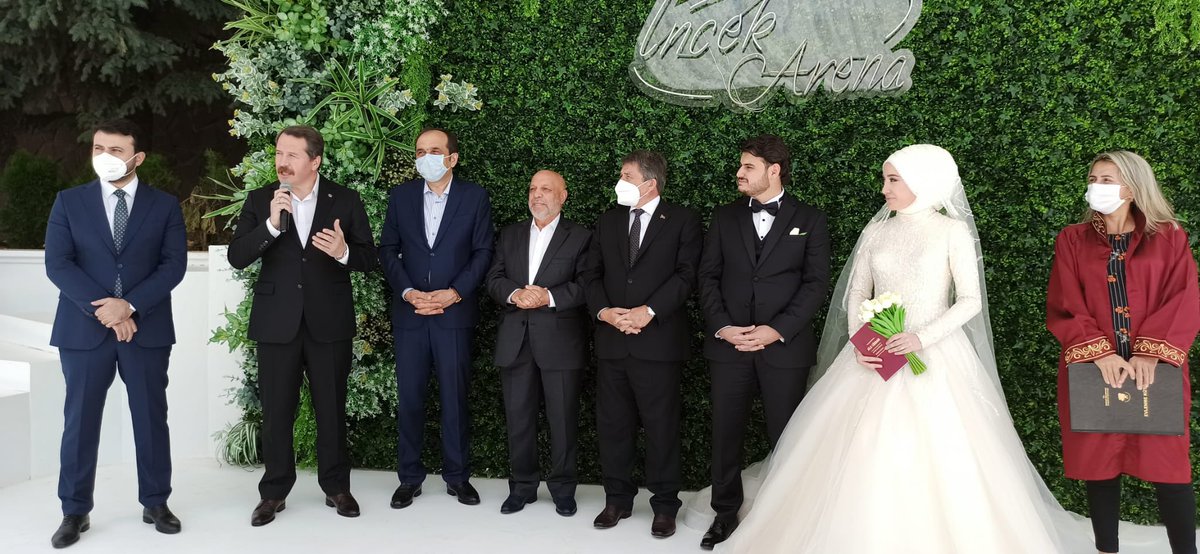 _aliyalcin_'s tweet photo. Hak-İş’e bağlı Öz Sağlık-İş’in Genel Başkanı değerli arkadaşımız Devlet Sert Bey’in kerimesi Rumeysa’nın nikahına şahitlik ettik.

izdivaç, her iki aileye hayırlar getirsin diyor, Rumeysa &amp; İlyas çiftimize iki cihan saadeti diliyorum. https://t.co/zpoHDlbbRO