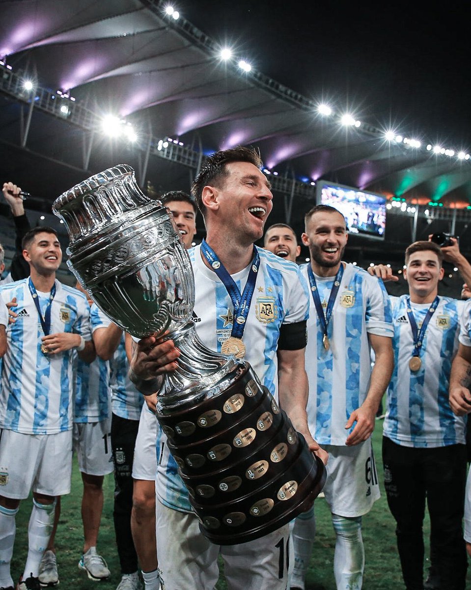Princeguey's tweet photo. Quelle bonheur après 4 finales Perdu https://t.co/ibJqHQXcD4