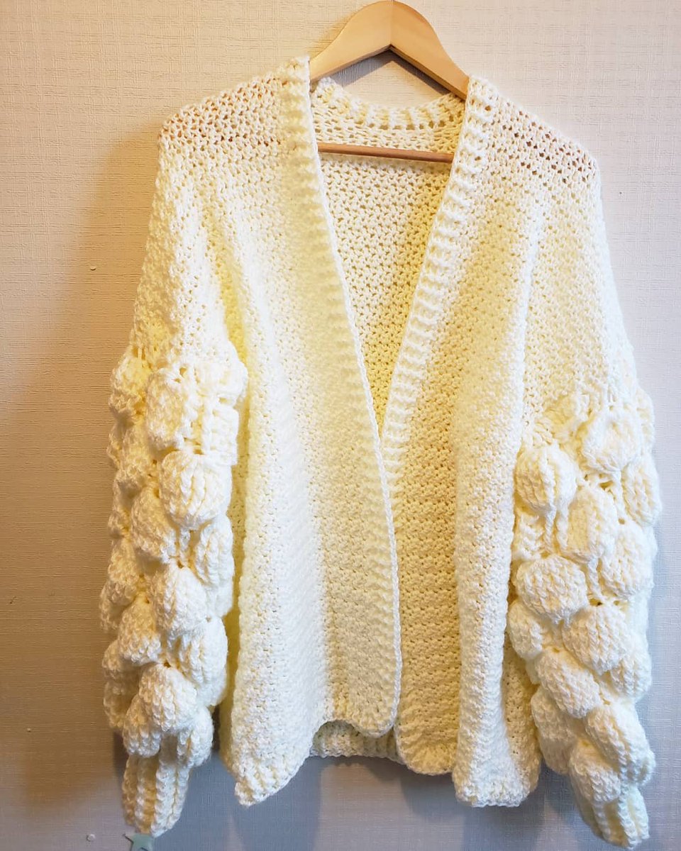 kathecrochetera's tweet image. Debido a la pandemia tuve que reinventarme y dado que tengo un talento con el crochet comencé a tejer lindos y calentitos cardigans.
Aún no tengo mucha publicidad y para poder llegar a más personas y tener más posibles ventas me gustaría que me ayudarán con un RT, GRACIAS 🙏🐑💙