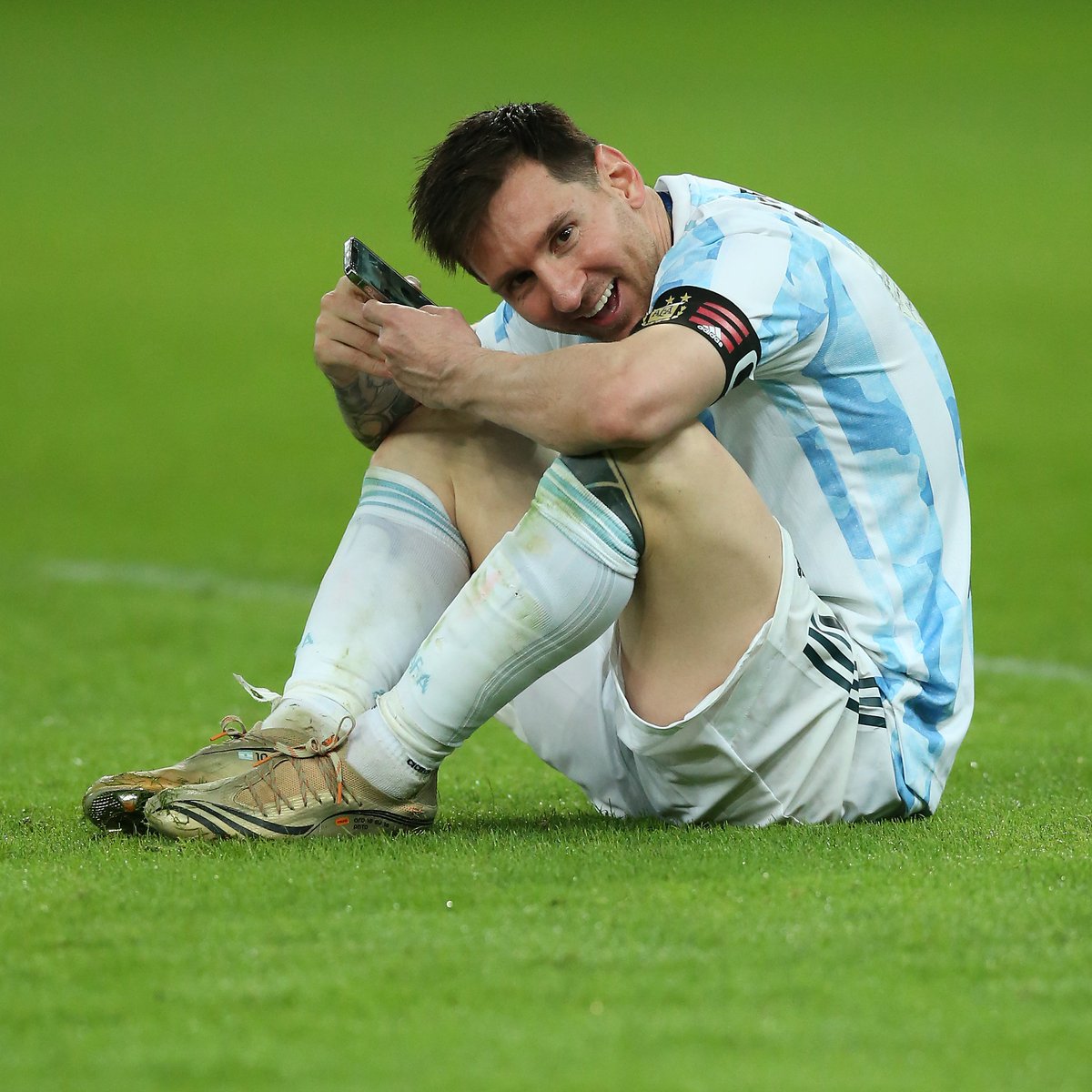 ChampionsLeague's tweet photo. 🇦🇷 When you help end Argentina's 28-year spell for Copa América title 😀

#UCL | #CopaAmérica https://t.co/TdUbLN7e25