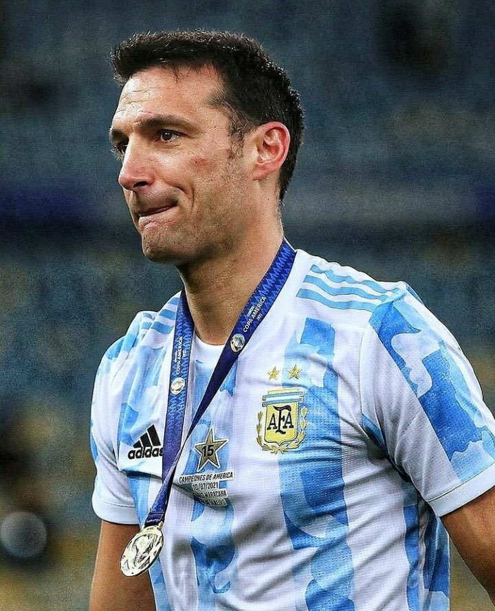 FM_Argentina's tweet photo. Arrebatao dando vuelta en la Scaloneta 🎶 https://t.co/rv7AYo1jhe