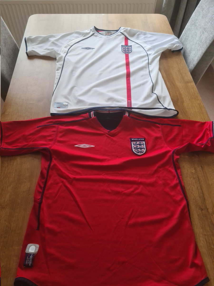 jonperry5's tweet photo. Mine and @emperry_82 tops for tonight.#oldschool#itscominghome https://t.co/3nNeyC1wv2