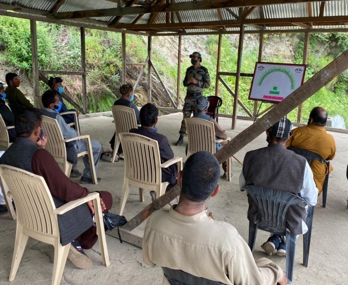 prodefencejammu's tweet photo. #WorldPopulationDay celebrated by #IndianArmy at #Kulali in Dist #Poonch (J&K). Theme of this year event is “The impact of #COVID19 #pandemic on fertility”. Audiencebriefed about family planning methods, regulating intervals between 2 children & marriage counseling. @diprjk @ANI https://t.co/79gUn59AA2
