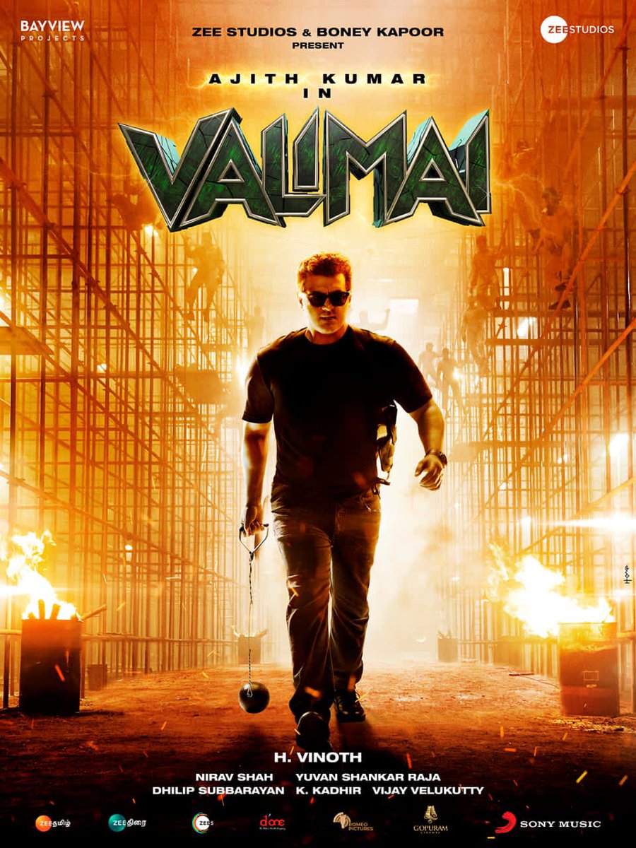 rameshlaus's tweet image. #Valimai 
#ValimaiFirstlook 

Is it Hollywood movie or Tamil/Indian movie..