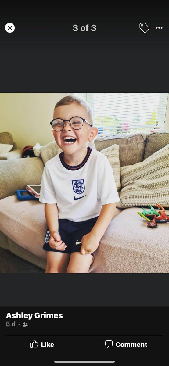 sc4ffolder's tweet photo. @SkySportsNews Little Theo Grimes ‘ Torquay https://t.co/C7NMXGjUoo