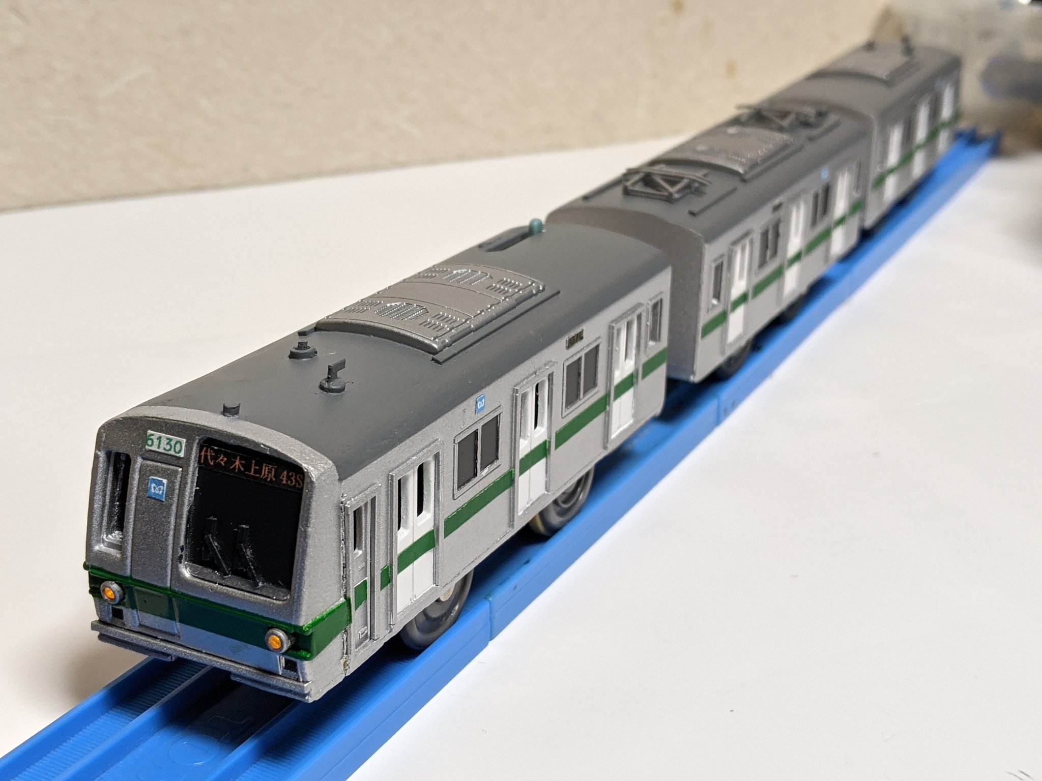 【希少】プラレール  《ライト付き》東京メトロ  千代田線6000系　動きます。 プラレール 東京メトロ千代田線6000系 プラレール 営団 千代田線 6000