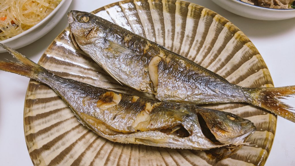 ナカタニゴー クックパッドマートさん 定期便にタカベ を入れてくれてありがとうございます 旬の高級魚を4匹も それも手がかからない 塩焼きがベストのタカベを ナカタニゴー クックパッドマートさん 定期便にタカベ を入れてくれてありがとうございます 旬の高級魚を4匹も それも手がかからない 塩焼きがベストのタカベを